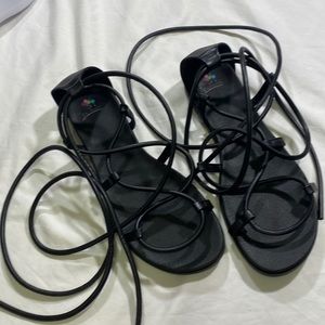 Palms woman’s sandals size 10W.